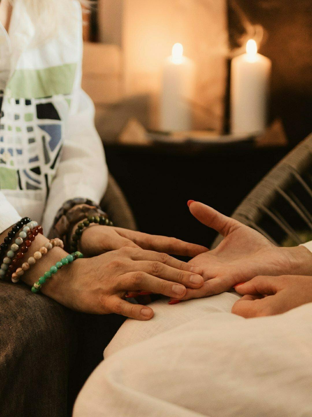 Osteopathic treatment for chronic pain relief at Sereñyā